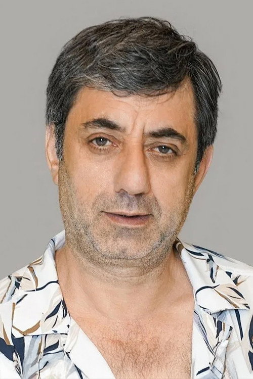 Nazmi Kırık profil fotoğrafı