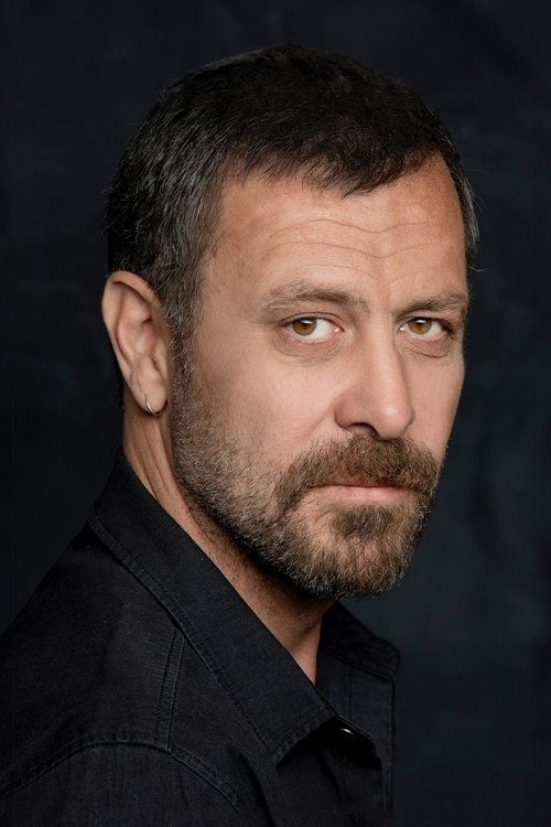 Nejat İşler profil fotoğrafı