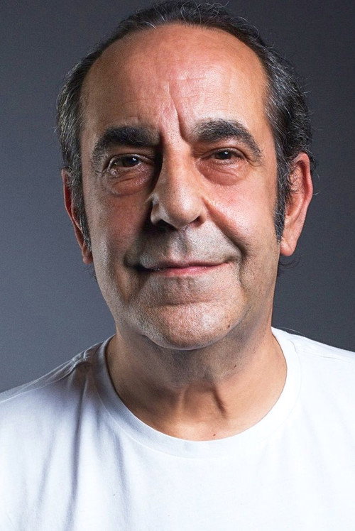 Özkan Uğur profil fotoğrafı