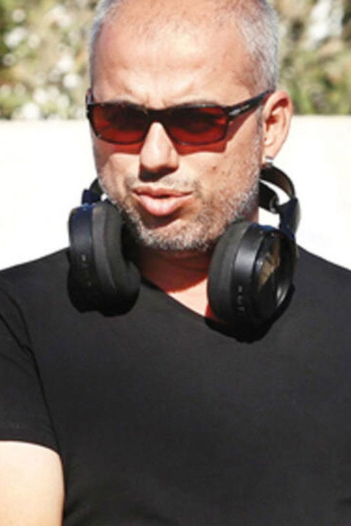 Mehmet Ada Öztekin profil fotoğrafı