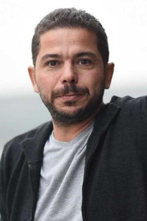 Atılay Uluışık profil fotoğrafı