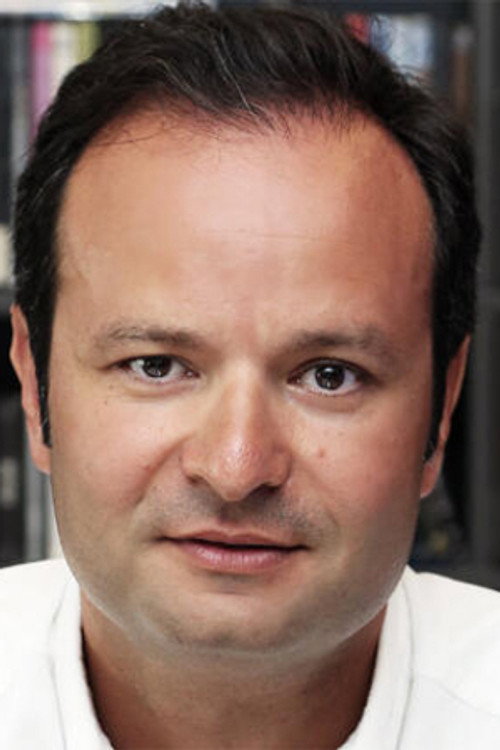 Timur Savcı profil fotoğrafı