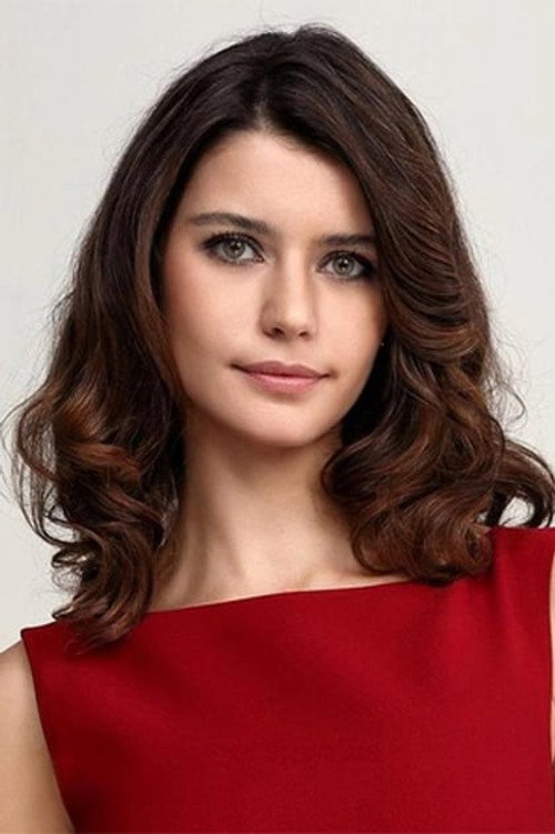 Beren Saat profil fotoğrafı