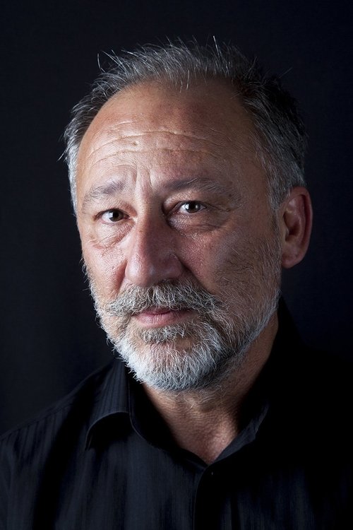 Altan Erkekli profil fotoğrafı