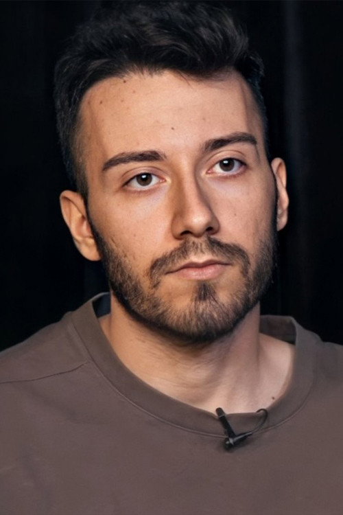 Enes Batur profil fotoğrafı