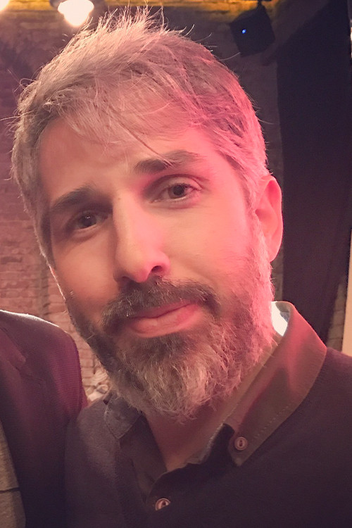 Erol Özlevi profil fotoğrafı