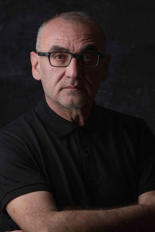 Ömür Atay profil fotoğrafı
