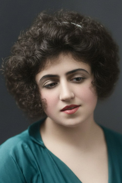 Eliza Binemeciyan profil fotoğrafı