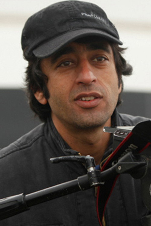 Touraj Aslani profil fotoğrafı