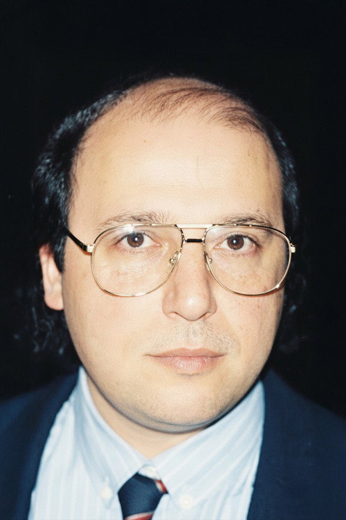 Onno Tunç profil fotoğrafı