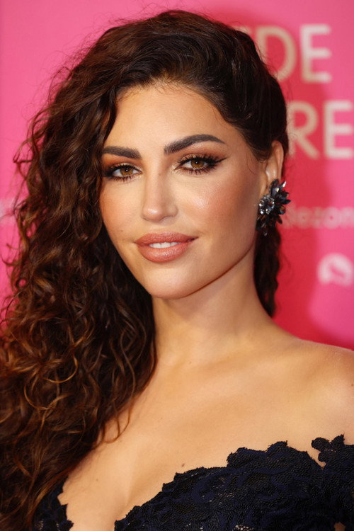 Yolanthe Cabau profil fotoğrafı