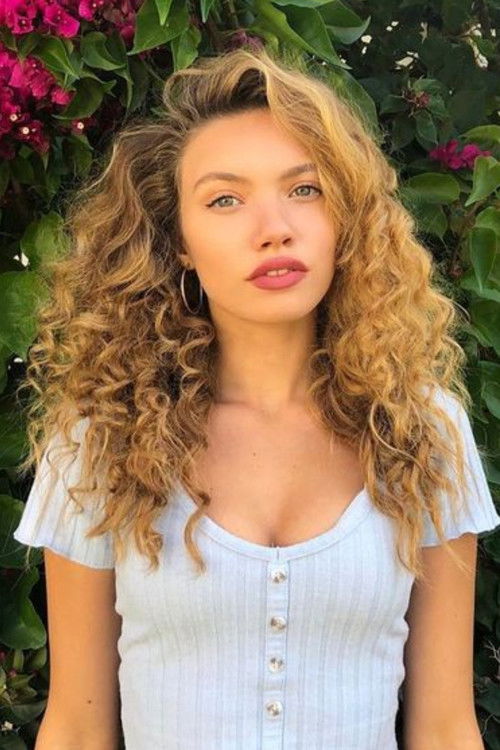 Bensu Uğur profil fotoğrafı