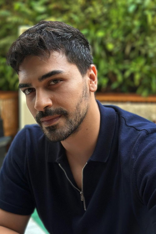 Oktay Ekinci profil fotoğrafı