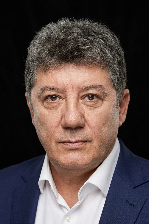 Tarık Ünlüoğlu profil fotoğrafı