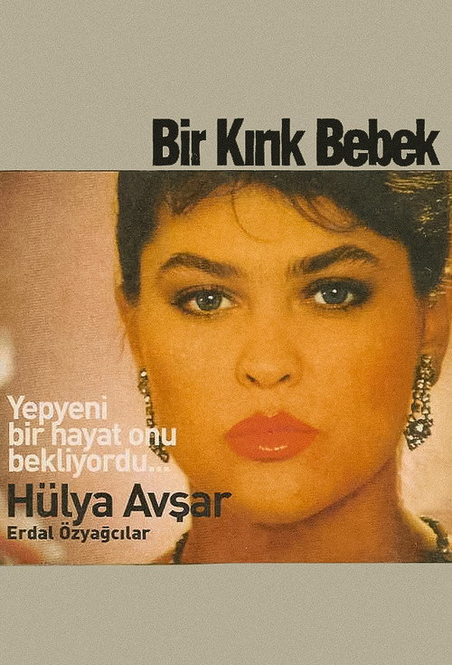 Bir Kırık Bebek afiş görseli