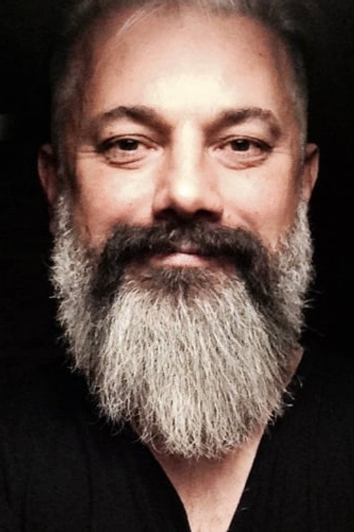 Tonguç Oksal profil fotoğrafı