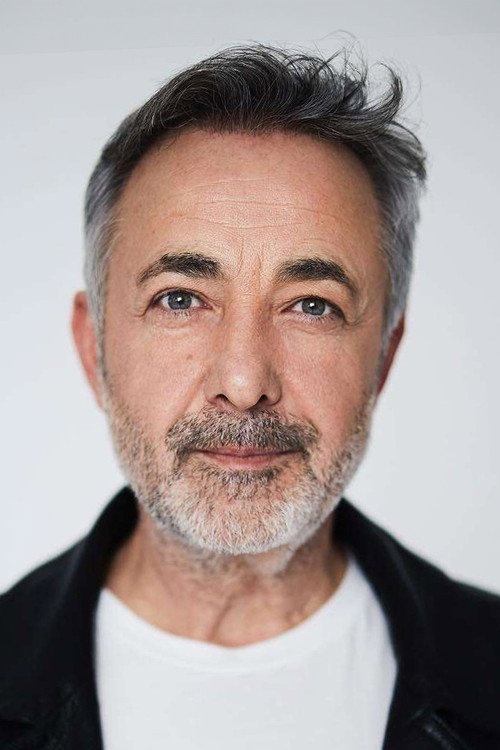 Mehmet Aslantuğ profil fotoğrafı