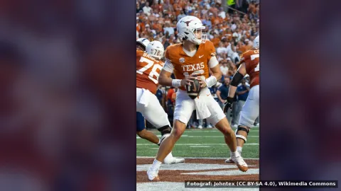 Arch Manning — Texas'ta Arch Manning'e yüksek beklentiler var