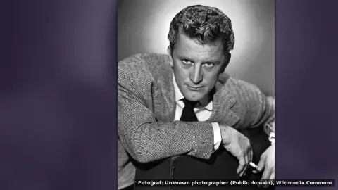 Kirk Douglas — Kirk Douglas, Kubrick'le Savaştı ve 'I Am Spartacus' Sahnesini Kazandı