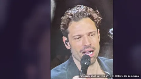 Konstantinos Argiros — Yunan şarkıcı Konstantinos Argiros İstanbul'da sahne alacak