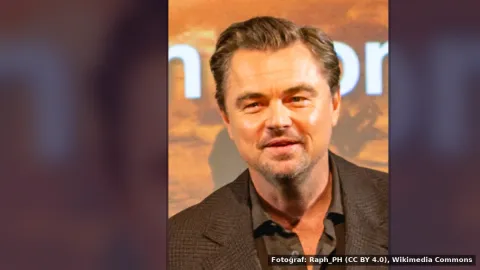 Leonardo DiCaprio — Leonardo DiCaprio'nun son hali dikkat çekti! Göbeğine yorum yağdı