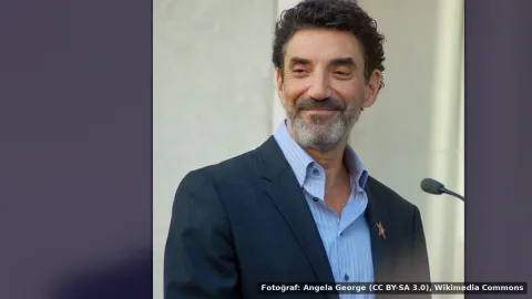 Chuck Lorre — Chuck Lorre, kariyerindeki çatışmalar ve başarılarını anlattı