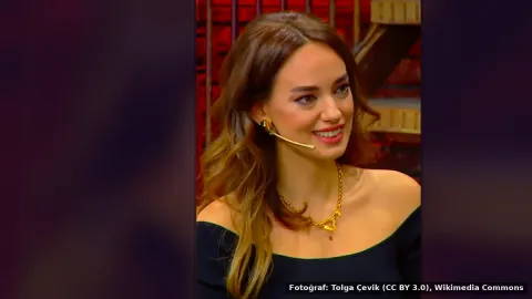Seda Bakan — Seda Bakan, 41. doğum gününü yakın dostlarıyla birlikte kutladı