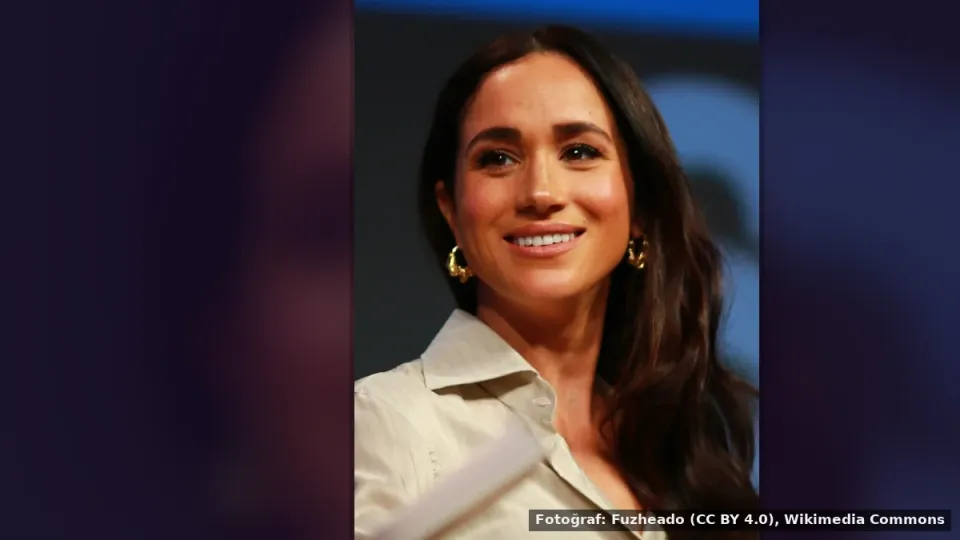 Meghan Markle — Meghan Markle, kış giyimi için dar jeans tarzını tekrar gündeme getirdi