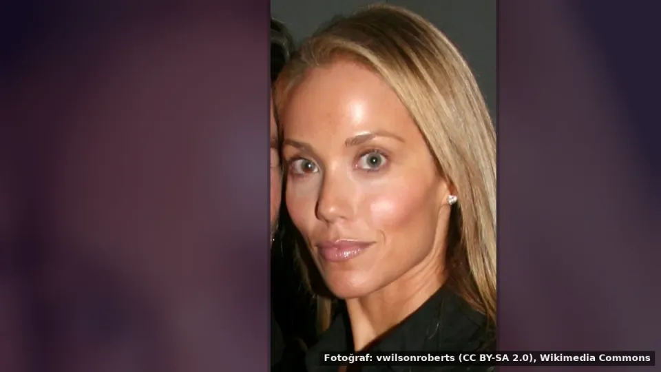Elizabeth Berkley — Elizabeth Berkley, DWTS'nin dramatik yönünü eleştirdi