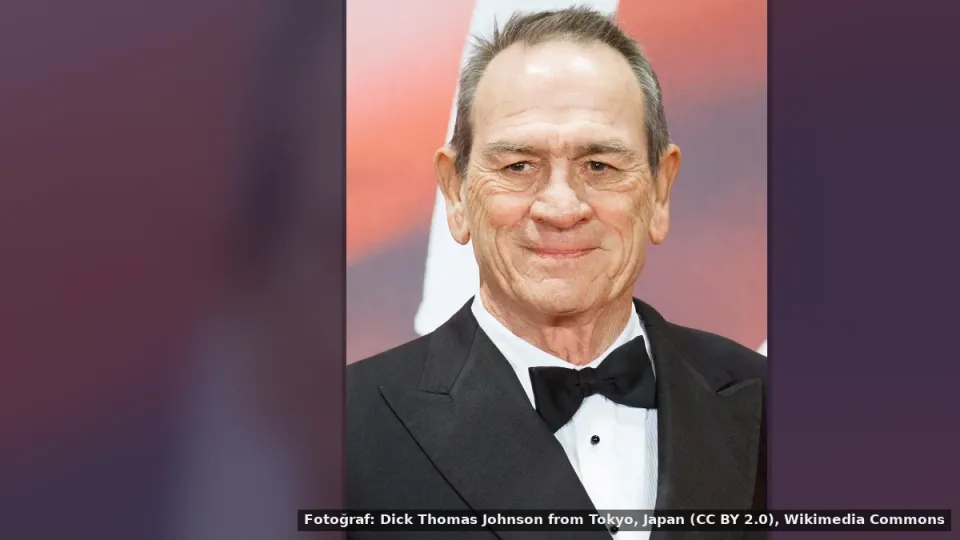 Tommy Lee Jones — Tommy Lee Jones, 80, Aktör Olmaya Devam Ederken Kararını Paylaştı