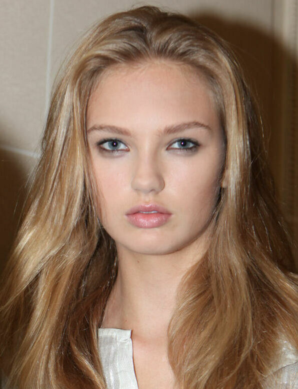 Romee Strijd fotoğrafı