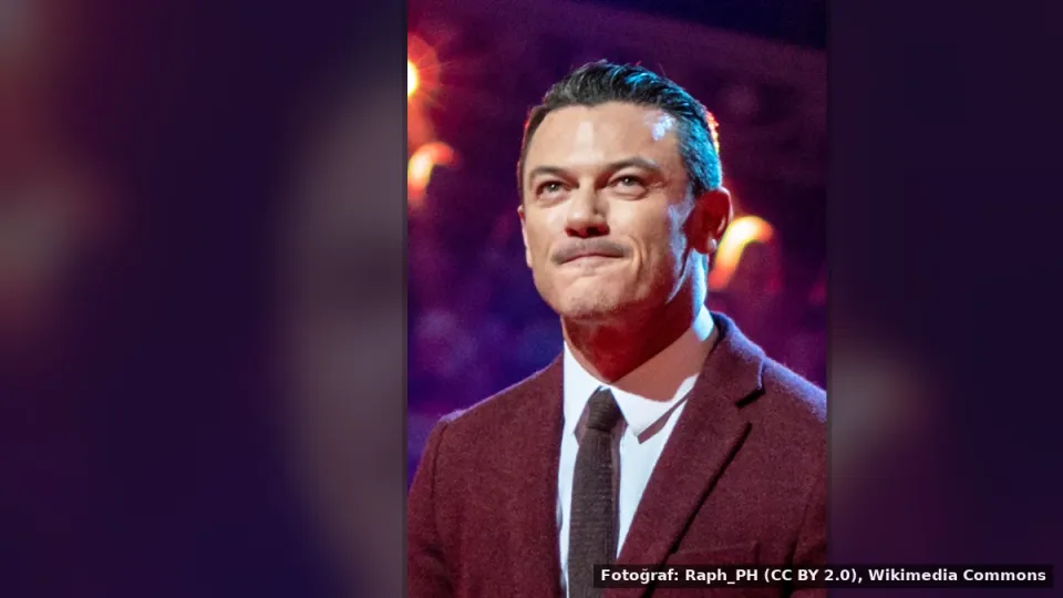 Luke Evans — Luke Evans, 'The Rocky Horror Show' performansı hakkında duygusal açıklamalar yapdı