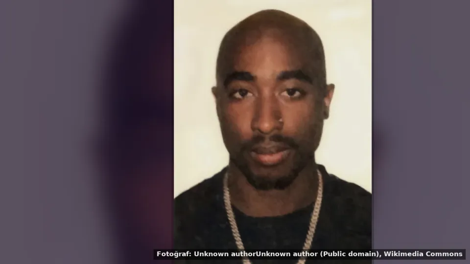 Tupac Shakur — Tupac Shakur'un cinayetinde eski çete lideri 40 yıldan müebbete hapis cezasına mahkum edildi
