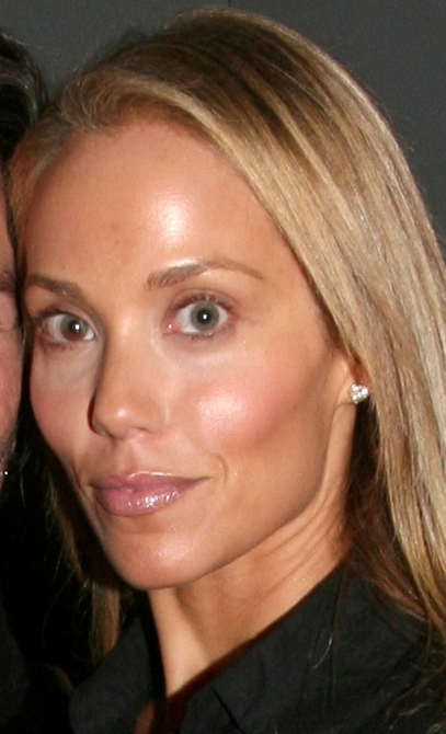 Elizabeth Berkley fotoğrafı