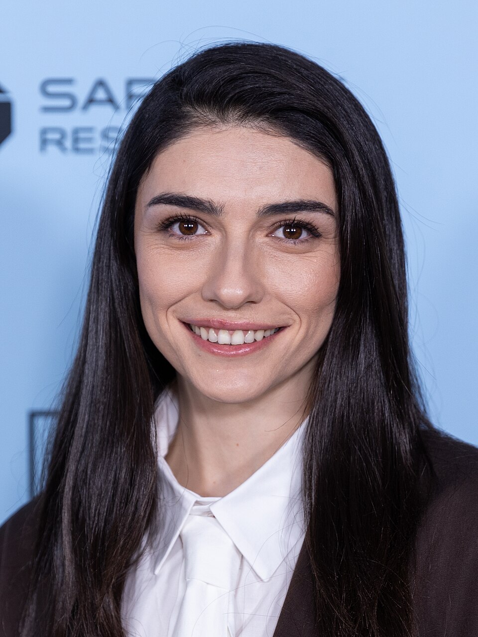 Hazar Ergüçlü fotoğrafı