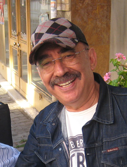 Şener Şen fotoğrafı